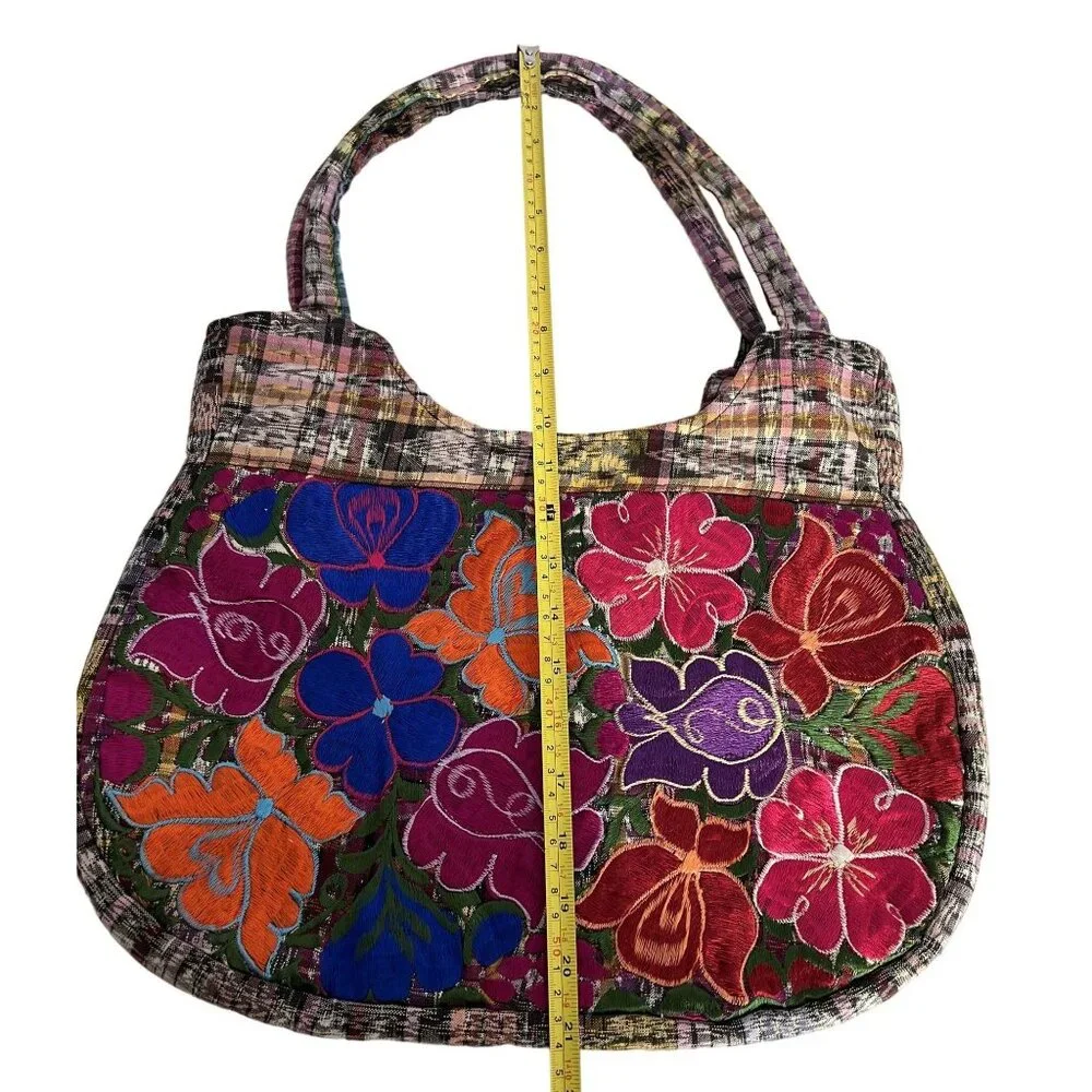 Floral Embroidered Hobo Bag With Zipper Closure Boho Hippie Artsy - Picture 2 of 7